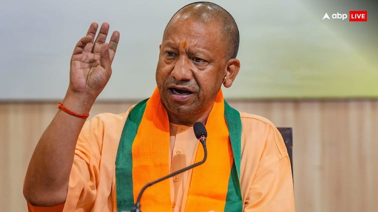 up bypoll 2024 milkipur seat CM Yogi Adityanath made strategy for by election Ayodhya यूपी उपचुनाव: जीत का नया मंत्री लेकर आए CM योगी, अब पोल खोलने की तैयारी, जानें पूरा प्लान