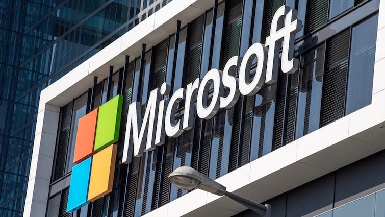 <div>Microsoft Enters AI Race With In-House Models, Challenging OpenAI & Google</div>