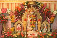 Guru Purnima 2024 : साईनगरी भक्तांनी गजबजली! आजपासून तीन दिवसीय गुरुपौर्णिमा उत्सवाला सुरुवात, भक्तांसाठी साईमंदिर रात्रभर राहणार खुलं