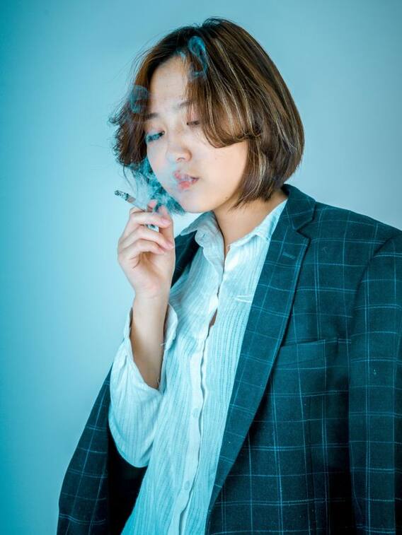 सिगरेट पीने वाले के पास रहने से भी आपको हो सकता है कैंसर