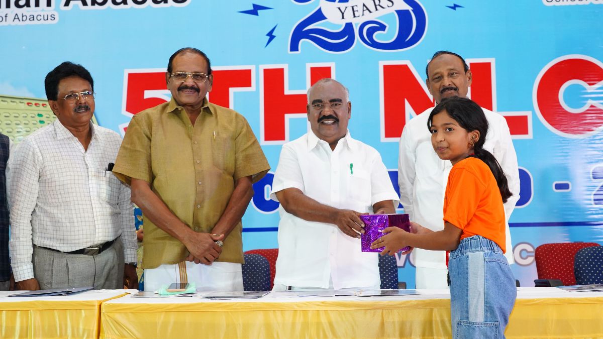 Abacus: 5-வது தேசிய எண்கணித போட்டி: மாணவர்கள் அசத்தல்! பரிசுகளை வழங்கிய அமைச்சர்!