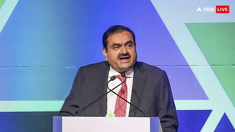 Gautam Adani will compete with Mukesh Ambani on the pitch of IPL now planning this Adani Vs Ambani: अब आईपीएल के मैदान पर होगी अंबानी से टक्कर, इस टीम को खरीदने की तैयारी में अडानी