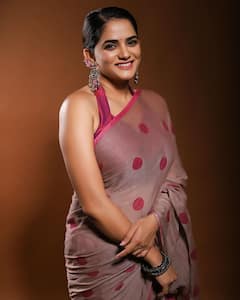 Bhagyashri Mote : वेडच लागलं! भाग्यश्रीच्या बॅकलेस ब्लाऊज अन् कातील अदांवर चाहते फिदा