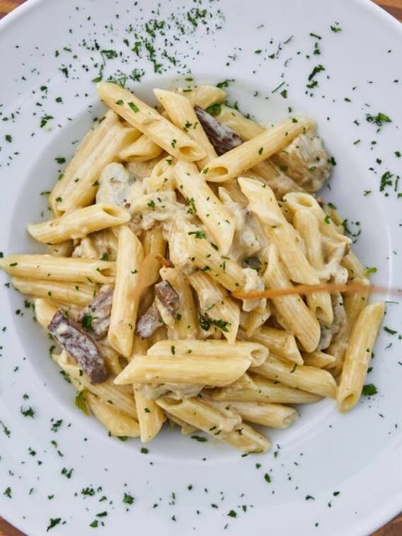 एक कटोरी पास्ता में कितना प्रोटीन होता है?