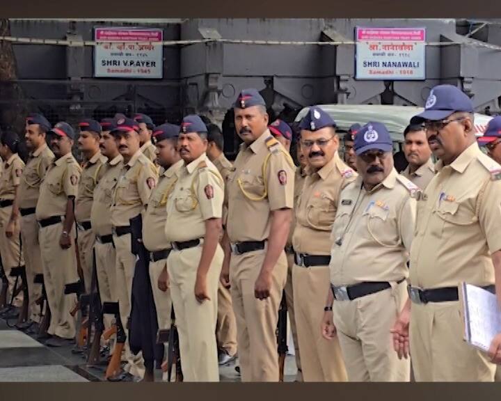 साई भक्तांच्या सेवेसाठी साई संस्थान सज्ज झालं असून मोठा पोलीस बंदोबस्त देखील तैनात करण्यात आला आहे.