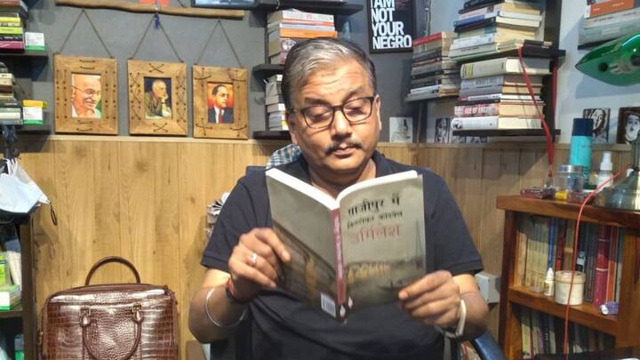 कुछ दिन पहले दिल्ली सीएम अरविंद केजरीवाल ने भी चुनाव के दौरान इसी तरह का बड़ा बयान दिया था, जिसमें उन्होंने सीएम योगी को हटाए जाने की बात कही थी. उन्होंने कहा था कि मोदी और योगी आदित्यनाथ को टिकने नहीं देंगे.