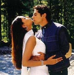 रियल हॉरर प्लेस पर शूट हुई थी बॉलीवुड की ये फिल्में, एक को तो सेट पर हुआ था आत्मा का एहसास