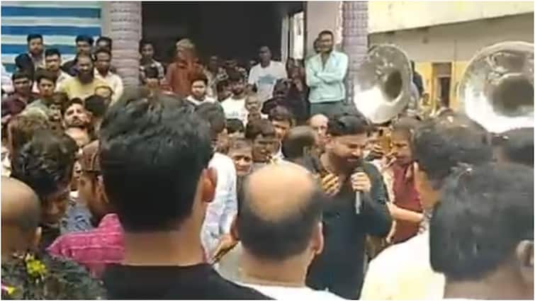Muharram procession includes recitation of Hanuman Chalisa in Ujjain In MP CM Mohan Yadav Home District ann MP: CM मोहन के जिले में मुहर्रम जुलूस के दौरान होने लगा हनुमान चालीसा का पाठ, फिर क्या हुआ?