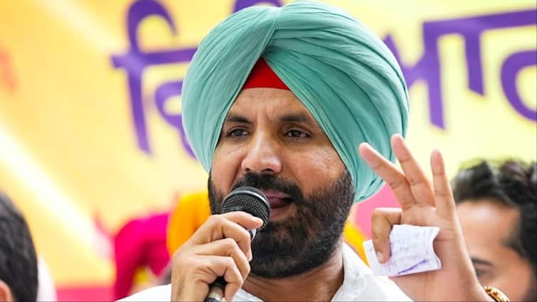 Amrinder Singh Raja Warring took responsibility for congress defeat in jalandhar west by poll 2024 in punjab 'जालंधर उपचुनाव में हार की जिम्मेदारी मेरी', राजा वडिंग का इशारा, आंतरिक कलह से जूझ रही पंजाब कांग्रेस?