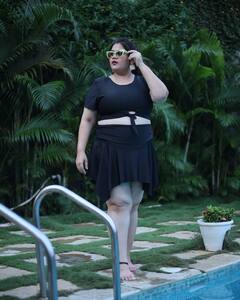 Marathi Actress : सुंदरा मनामध्ये भरली! अक्षया नाईकच्या स्विमिंगपूलमधील बोल्ड फोटोंनी वेधलं लक्ष