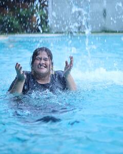 Marathi Actress : सुंदरा मनामध्ये भरली! अक्षया नाईकच्या स्विमिंगपूलमधील बोल्ड फोटोंनी वेधलं लक्ष