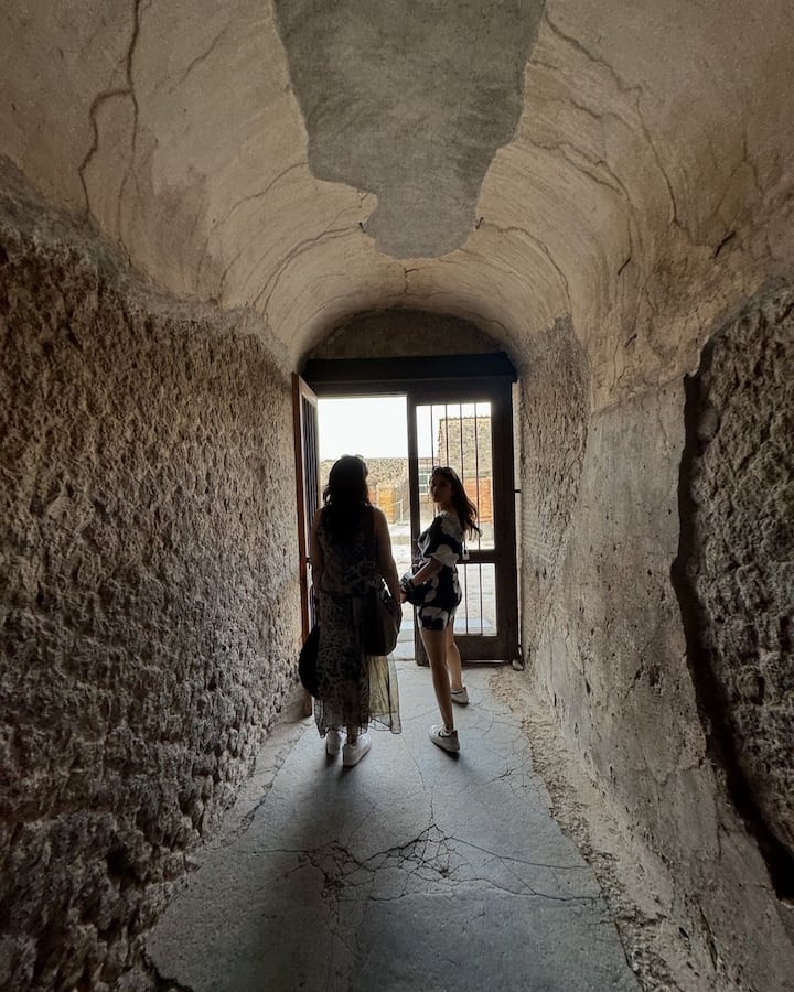 Raveena Tandon treated fans with pictures from her Italian vacation