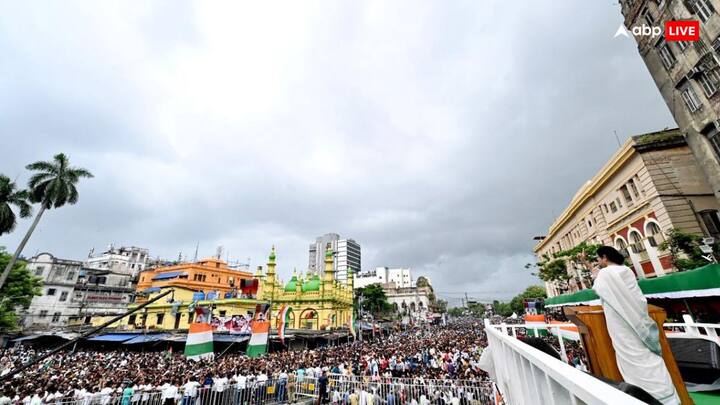 टीएमसी की शहीद दिवस रैली में ममता बनर्जी ने कहा, 