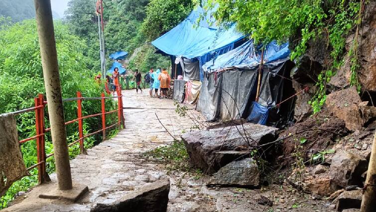 Jalna News Uttarakhand Landslide youth died from Jalna Accident on Kedarnath Dham trekking road Maharashtra News उत्तराखंडच्या भूस्खलनात जालन्यातील तरुणाचा मृत्यू,  केदारनाथच्या धाम ट्रेकींग मार्गावर दरड कोसळून अपघात