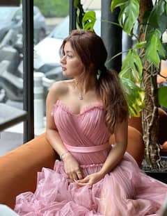 Avneet Kaur PHOTO: ઓફ શોલ્ડર પિંક ડ્રેસમાં અપ્સરા લાગી અવનીત કૌર