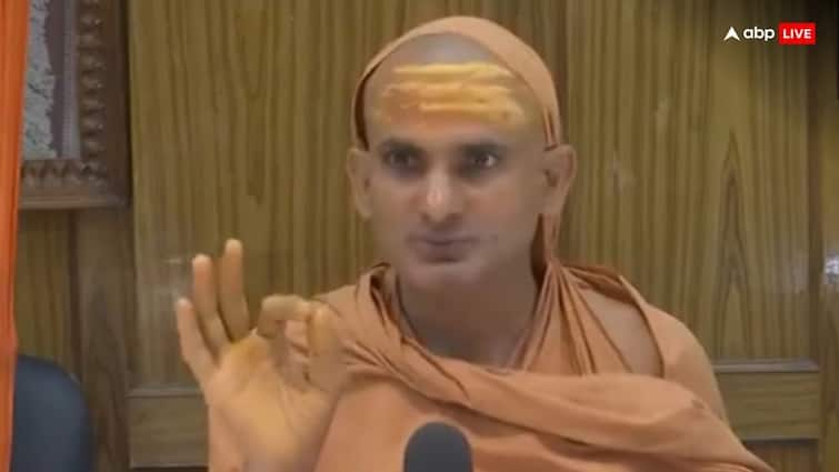 Avimukteshwaranand is a fake baba Congress backing him says Swami Govindananda Saraswati Maharaj attack ‘अविमुक्तेश्वरानंद एक फर्जी बाबा है, कांग्रेस करती है समर्थन’, गोविंदानंद सरस्वती बोले- नहीं हैं वो शंकराचार्य