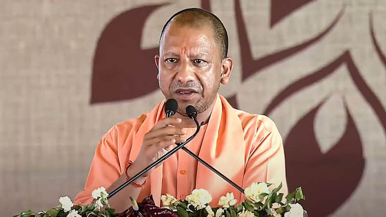 Why did Muslim Rashtriya Manch welcome the decision of Yogi government to install name plates during Kanwar Yatra? Muslim Rashtriya Manch Supports Yogi: नेम प्लेट विवाद के बीच सीएम योगी के समर्थन में उतरा मुस्लिम राष्ट्रीय मंच, कहा- ऐसा इसलिए किया ताकि...