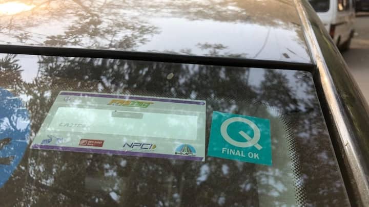 फास्टैग को बदलवाने के लिए आपको उस बैंक से बात करनी होती है. जिसने आपको फास्टैग जारी किया है. इसके लिए कुछ फीस भी चुकानी होती है.