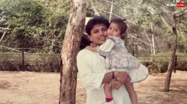 Sai Pallavi childhood Photo actress acting debut at the age of 13 know net worth 3 साल से नहीं दी हिट फिल्म, फिर भी टॉप एक्ट्रेस है ये बच्ची, 13 की उम्र में किया डेब्यू, करोड़ों की है मालकिन