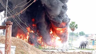 A fire breaks out in a park - fortunately, children survive. Salem Park Fire Accident: பூங்காவில் ஏற்பட்ட திடீர் தீ விபத்து - அதிர்ஷ்டவசமாக உயிர் தப்பிய சிறுவர்கள்