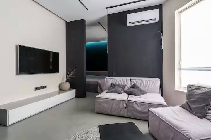 જો જોવામાં આવે તો, AC ઓછામાં ઓછા 7 થી 10 વર્ષ સુધી ચાલે છે. પરંતુ આ ત્યારે જ શક્ય છે જ્યારે તમે તેને યોગ્ય રીતે જાળવો અને તેનો યોગ્ય ઉપયોગ કરો.