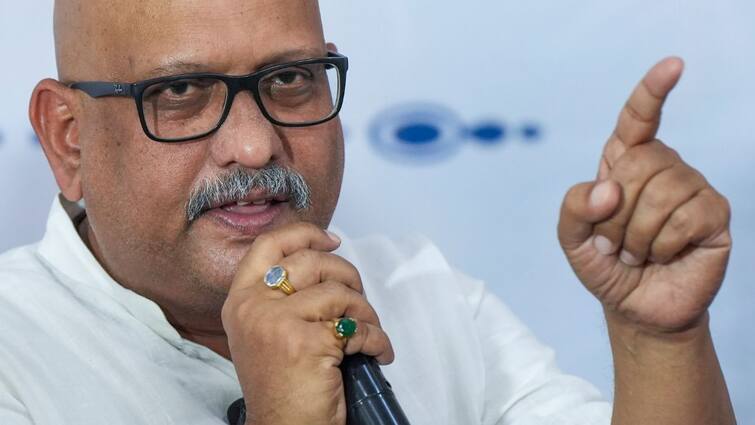 कांग्रेस ने UP में बढ़ा दी सपा की मुश्किल, उपचुनाव में क्या करेंगे अब अखिलेश कांग्रेस ने UP में बढ़ा दी सपा की मुश्किल, उपचुनाव में क्या करेंगे अब अखिलेश