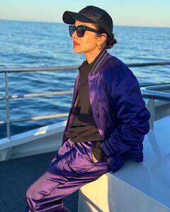 Priyanaka Chopra ने बेटी मालती और मां मधु संग उठाया व्हेल वॉचिंग का लुत्फ, क्रूज से शेयर की तस्वीरें