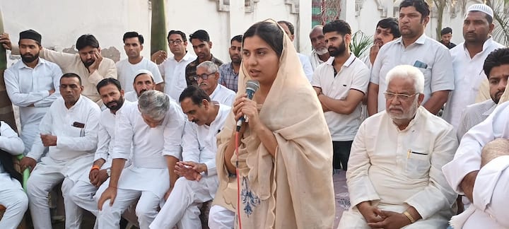 यह पूछे जाने पर कि वह निकाह करेंगी या रजिस्टर मैरिज करेंगी? इकरा चौधरी ने 'एचटी' से दो टूक कहा, 