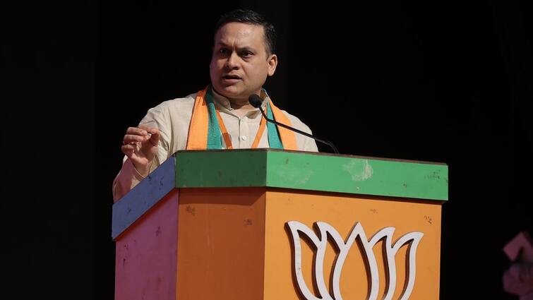 नेमप्लेट विवाद पर अखिलेश यादव ने ऐसा क्या कहा, जो अमित मालवीय बोले- 2006 में ये सलाह क्यों नहीं दी? BJP Amit Malviya Reacts On Akhilesh Yadav Reaction Supreme Stat On Nameplate Row Kanwar Yatra Rule नेमप्लेट विवाद पर अखिलेश यादव ने ऐसा क्या कहा, जो अमित मालवीय बोले- 2006 में ये सलाह क्यों नहीं दी?