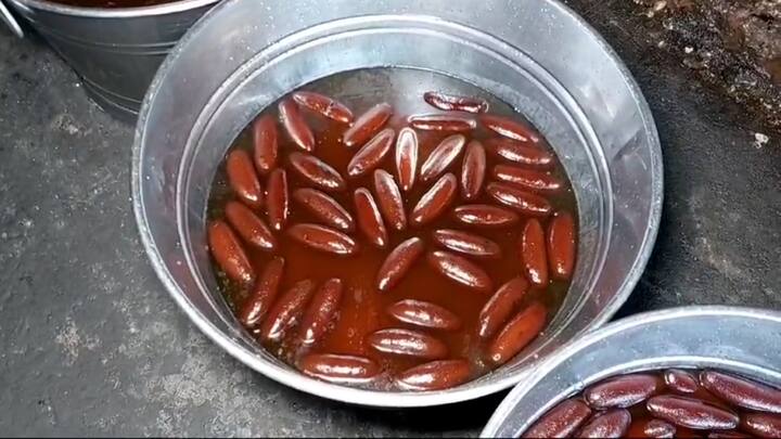 ল্যাংচার নাম বললেই প্রথম মনে পড়ে শক্তিগড়ের নাম। দুই নাম যেন একে অপরের পরিপূরক। যদিও এখন শিরোনামে 'বাসি ল্যাংচা'।