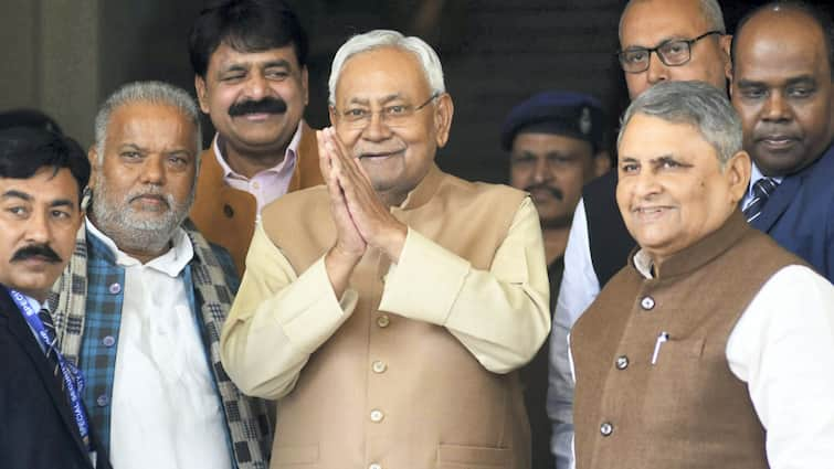 Monsoon Session of Bihar Legislature Will Run for 5 Days from Today CM Nitish Kumar Tejashwi Yadav BJP RJD JDU ANN Monsoon Session: आज से 5 दिन चलेगा बिहार विधानमंडल का मॉनसून सत्र, सरकार को घेरने की तैयारी, जानें क्या कुछ होगा