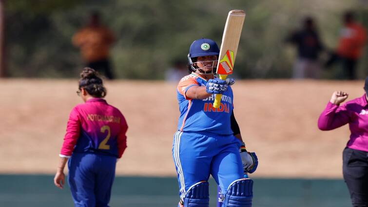 Womens asia cup IND vs UAE Richa Gosh beat rishabh pant youngest half century record Richa Gosh: மிரட்டல் அரைசதம்! ரிஷப் பண்ட் சாதனையை முறியடித்த ரிச்சா கோஷ்!