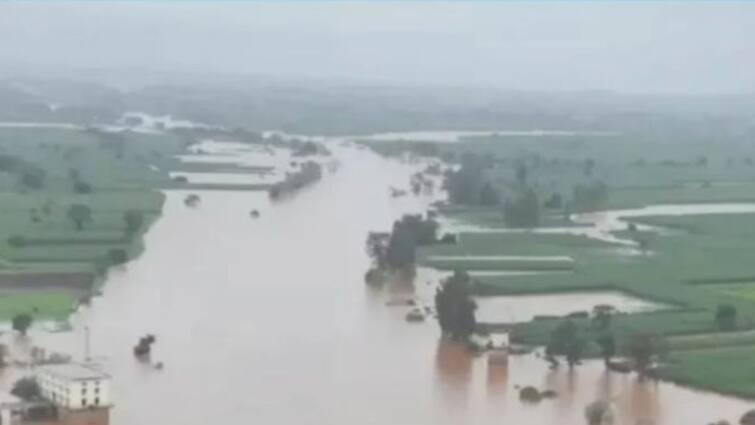 Kolhapur Rain Update Panchganga river from warning to danger level Relief in Kolhapur as rain stopped radhanagari dam warna dam Kolhapur Rain Update : पंचगंगा नदी इशाऱ्यावरून धोका पातळीकडे; कोल्हापुरात पावसाने उघडीप दिल्याने दिलासा