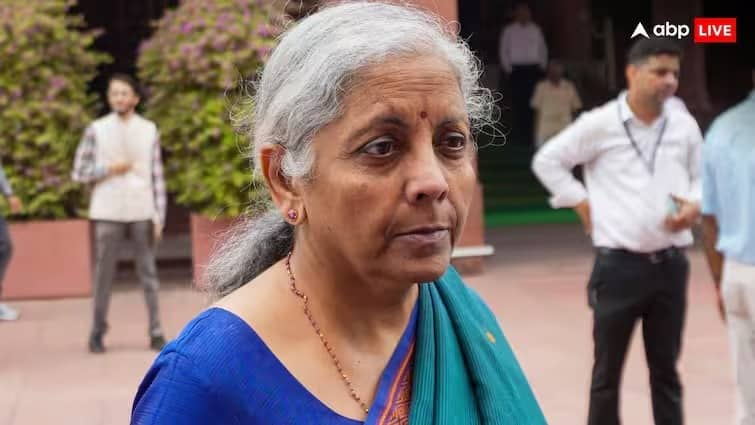 economic survey 2024 ahead of union budget know details fm nirmala sitharaman to present today Economic Survey 2024: আগের বাজেটের লক্ষ্য়মাত্রা কতটা পূরণ হয়েছে ? আজ মোদি সরকারের 'রিপোর্ট কার্ড' দেবেন খোদ অর্থমন্ত্রী