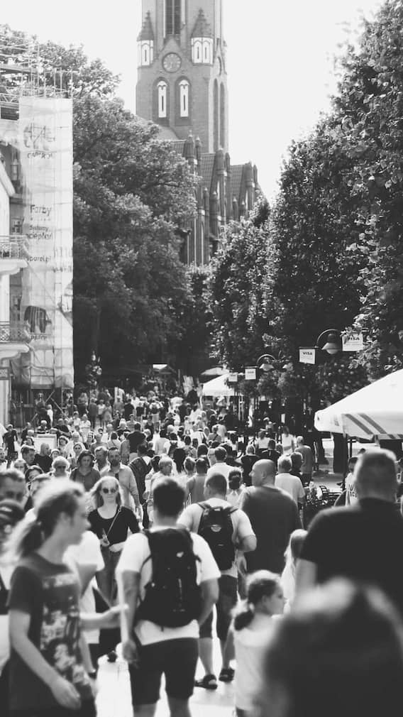 मुसलमान या हिंदू कौन ज्यादा पढ़े लिखे होते हैं