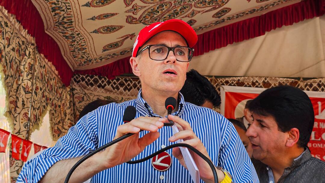 Omar Abdullah targetted Central government Jammu and Kashmir Assembly Election 2024 Jammu-Kashmir Election: 'दुश्मनों से कह दीजिए हम...', जम्मू-कश्मीर में चुनाव को लेकर उमर अब्दुल्ला का बड़ा बयान