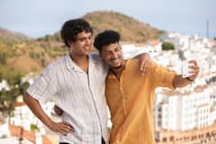 Friendship Tips: बेस्ट फ्रेंड से हो गई है लड़ाई, तो इन टिप्स को फॉलो कर दोबारा करें दोस्ती