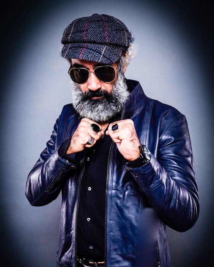 बॉलीवूड अभिनेता रणवीर शौरीने बिग बॉसमध्ये प्रवेश केल्यापासून त्याची नेटवर्थ चर्चेत आहे.