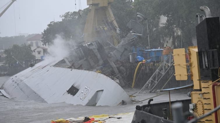 INS Brahmaputra Severely Damaged In Fire, Resting On One Side, Junior Sailor Missing INS Brahmaputra Severely Damaged In Fire, Resting On One Side, Junior Sailor Missing