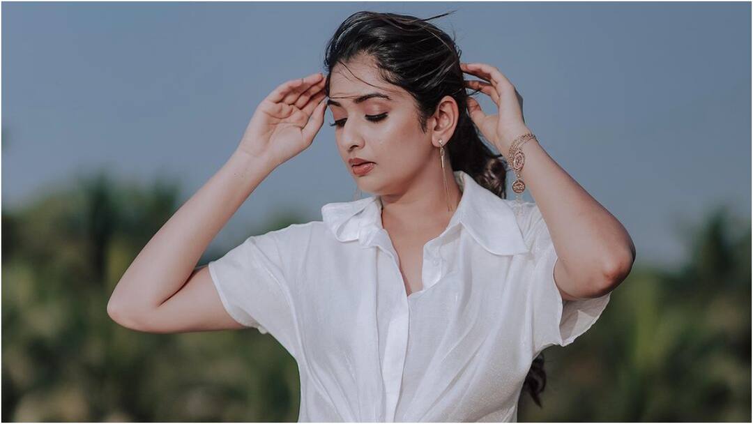 Actress Sonal Monteiro and Director Tharun Sudhir announce their wedding date with creative video Sonal Monteiro: దర్శకుడితో పెళ్లికి సిద్ధమైన హీరోయిన్ - జైలుకు వెళ్లిన దర్శన్ కలిపిన జంట!