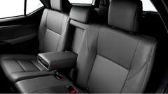 Toyota Fortuner Price: Toyota Fortunerએ લોકોને તેના દિવાના બનાવ્યા છે, જાણો એવું તો શું છે આ કારમાં ખાસ?