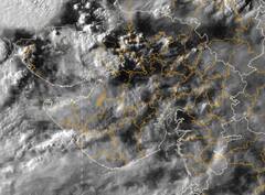 Rain Alert: આગામી ત્રણ કલાકમાં ગાજવીજ સાથે વરસાદ તૂટી પડશે, હવામાન વિભાગની લેટેસ્ટ આગાહી