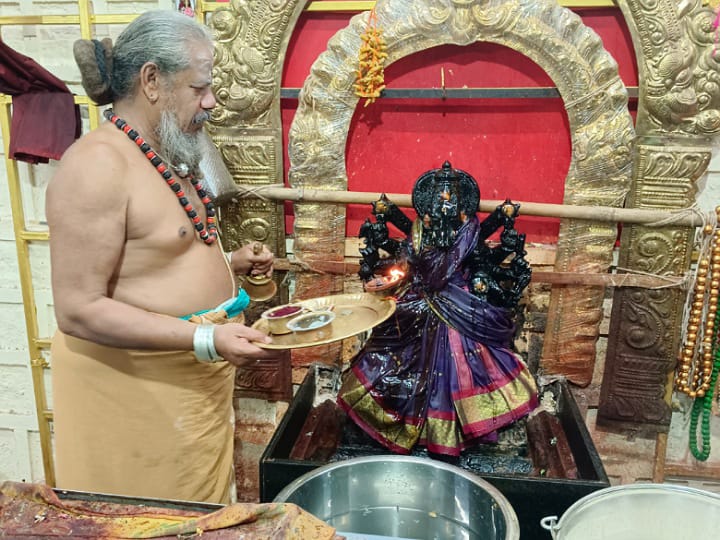 ஆடி பௌர்ணமி; கரூரில் பல்வேறு அம்மன் ஆலயங்களில் சிறப்பு வழிபாடு