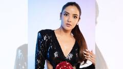 Jasmine Bhasin: লেন্স পরে জসমিন ভাসিনের 'কর্নিয়াল ড্যামেজ' হয়েছে! কী কী উপসর্গ? সাবধান হবেন কীভাবে?