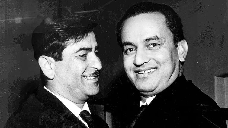 legend singer mukesh birth anniversary forced to sell dry fruits after his first film flopped after he known as voice of showman raj kapoor फिल्मी करियर फ्लॉप हुआ तो ड्राई फ्रूट्स बेचने पर हुए मजबूर, फिर लीजेंड सिंगर मुकेश ऐसे बने ‘शोमैन’ राज कपूर की ‘रूह’