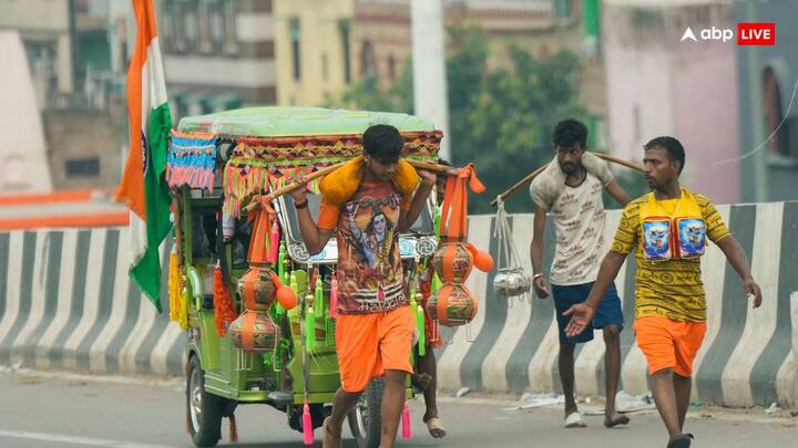 Kanwar Yatra: सुप्रीम कोर्ट में नेम प्लेट लगाने की याचिकाएं दाखिल कर यूपी सरकार के उस आदेश को चुनौती दी गई थी, जिसमें कांवड़ रूट पर पड़ने वाली दुकानों पर दुकानदारों को नाम लिखने का आदेश दिया गया था.