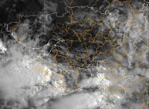 Heavy rain will fall in this district for the next three hours know the latest forecast  Gujarat Rain: આગામી ત્રણ કલાક આ જિલ્લામાં પડશે ભારે વરસાદ, જાણો લેટેસ્ટ આગાહી 