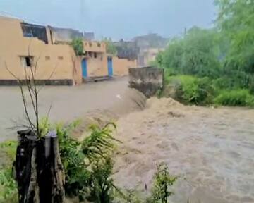 Roads closed due to rain: ભારે વરસાદને પગલે રાજ્યના 278 રસ્તાઓ બંધ, સૌરાષ્ટ્રમાં સ્થિતિ સૌથી વધુ ખરાબ