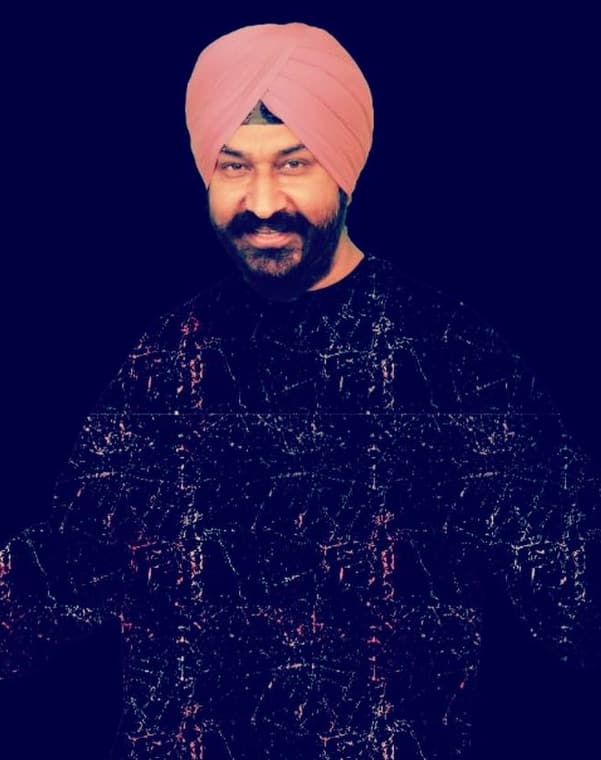 आगे उन्होंने बताया, 'दुकानदार ने मुझे पहचान लिया और पूछने लगा. इसी कारण मैं जल्दी में निकला और एक बस पकड़ ली. बस मुझे चंडीगढ़ लेकर आ गई और मुझे वापस लौटना पड़ा. कभी कभी मुझे ऐसा फील होता था कि लोग मुझे पहचान ले रहे हैं, रील बना रहे हैं.'