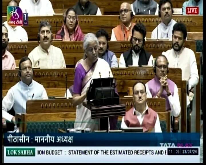 biggest point in the budget 2024 speech of finance minister nirmala sitharaman in sansad 2024 pm modi govt Budget 2024: બજેટ ભાષણમાં નિર્મલા સીતારમણ શું-શું કરી મોટી જાહેરાતો, કોને શું થશે ફાયદો, વાંચો...